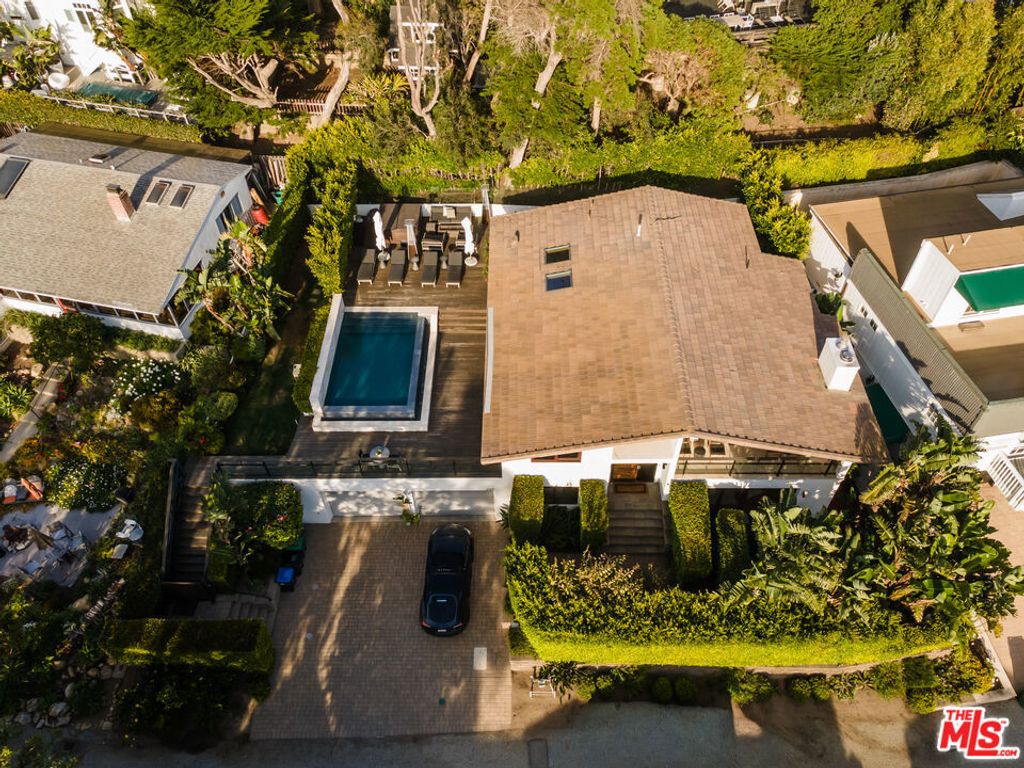 31851 Sea Level Drive, Malibu