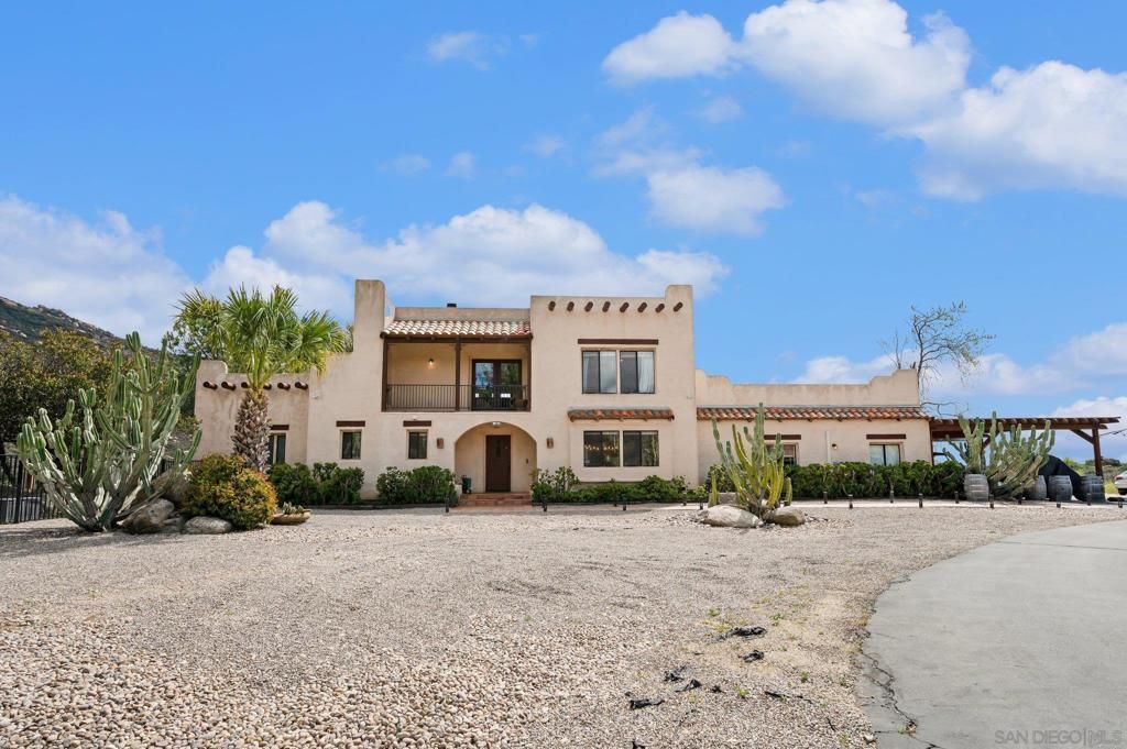17287 Oak Hollow Road, Ramona