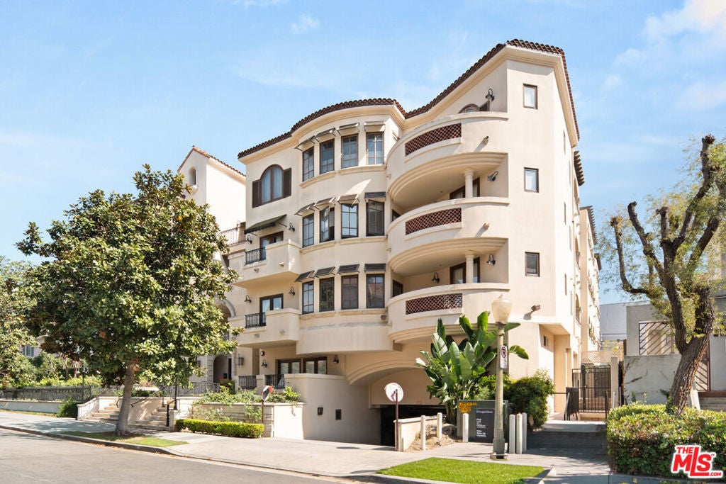 Photo of Listing #26671273