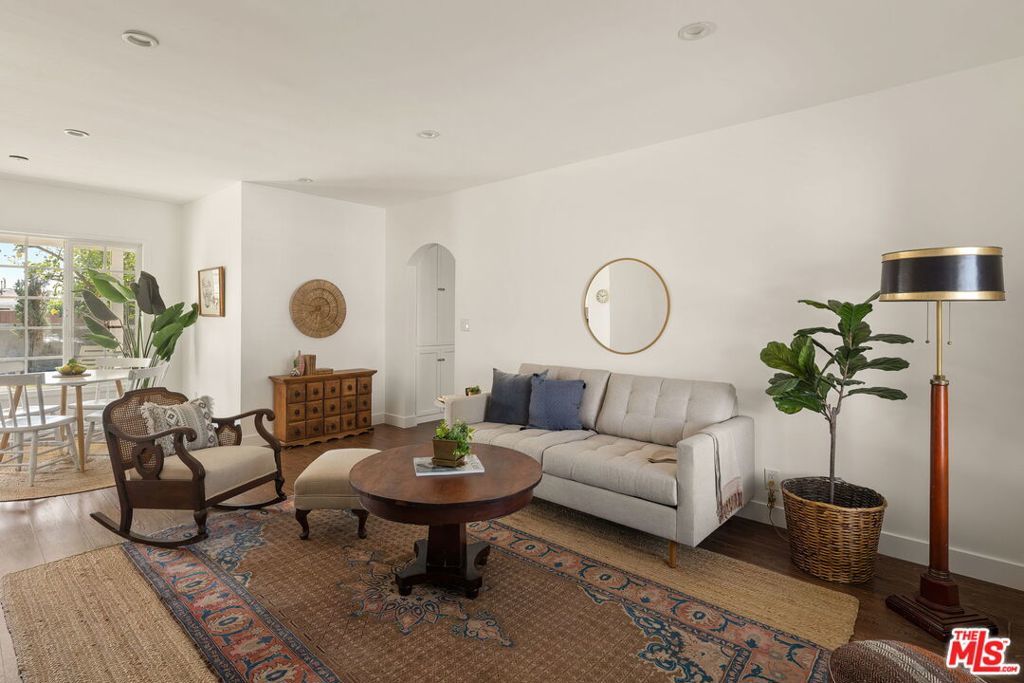 Photo of Listing #26666291