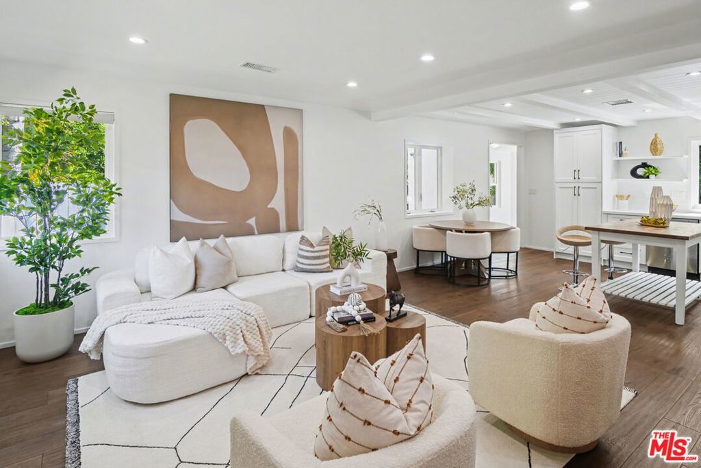 Photo of Listing #26665105