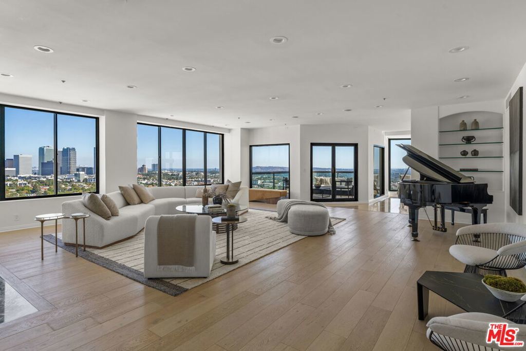 Photo of Listing #26671737