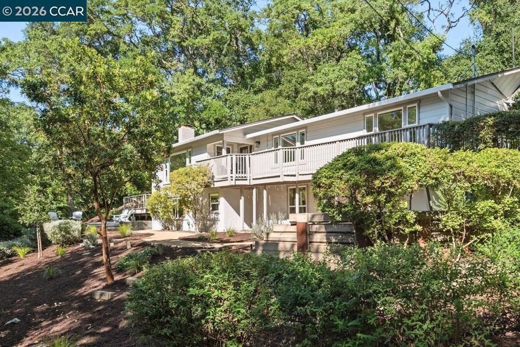 3 Mountain View Pl, Lafayette