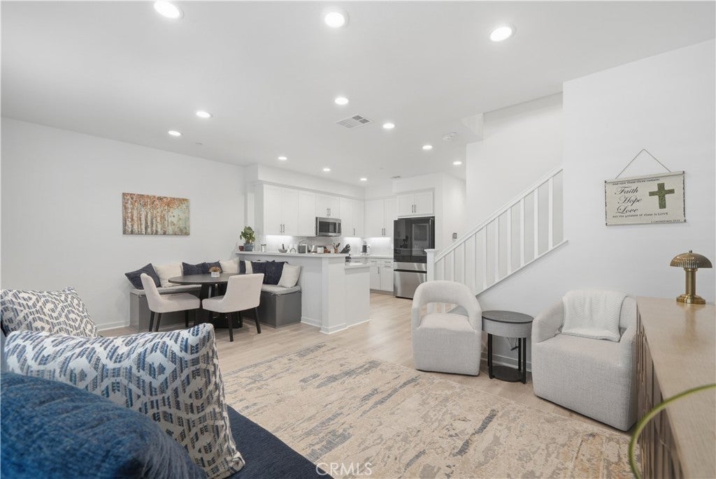 Photo of Listing #SW26068078