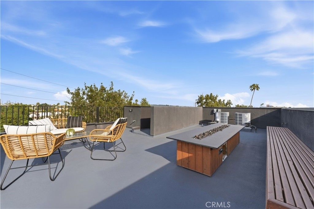 3601 Mclaughlin Avenue, Los Angeles