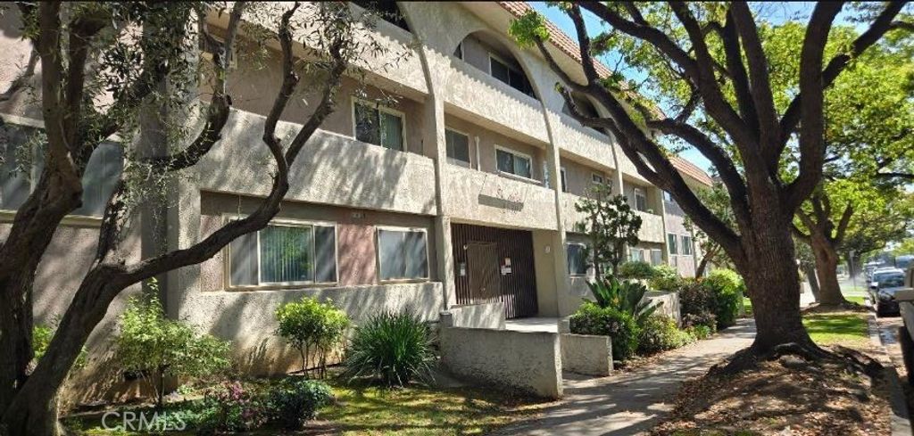 8650 Belford # 119a, Los Angeles