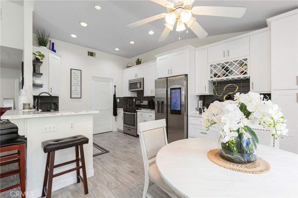 Photo of Listing #OC26053382