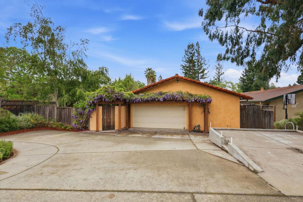 Photo of Listing #ML82041142