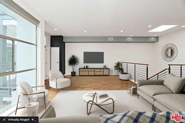 3119 Via Dolce # 302, Marina Del Rey