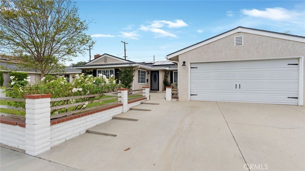 Photo of Listing #DW26067360