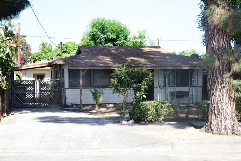 494 Avocado Avenue, Pasadena