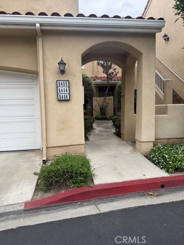 2452 Paseo Circulo, Tustin