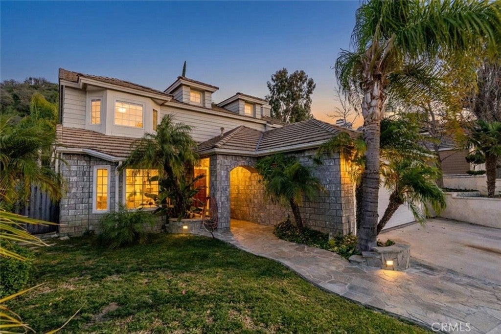 Photo of Listing #SR26068106