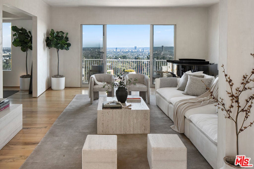 Photo of Listing #25629513