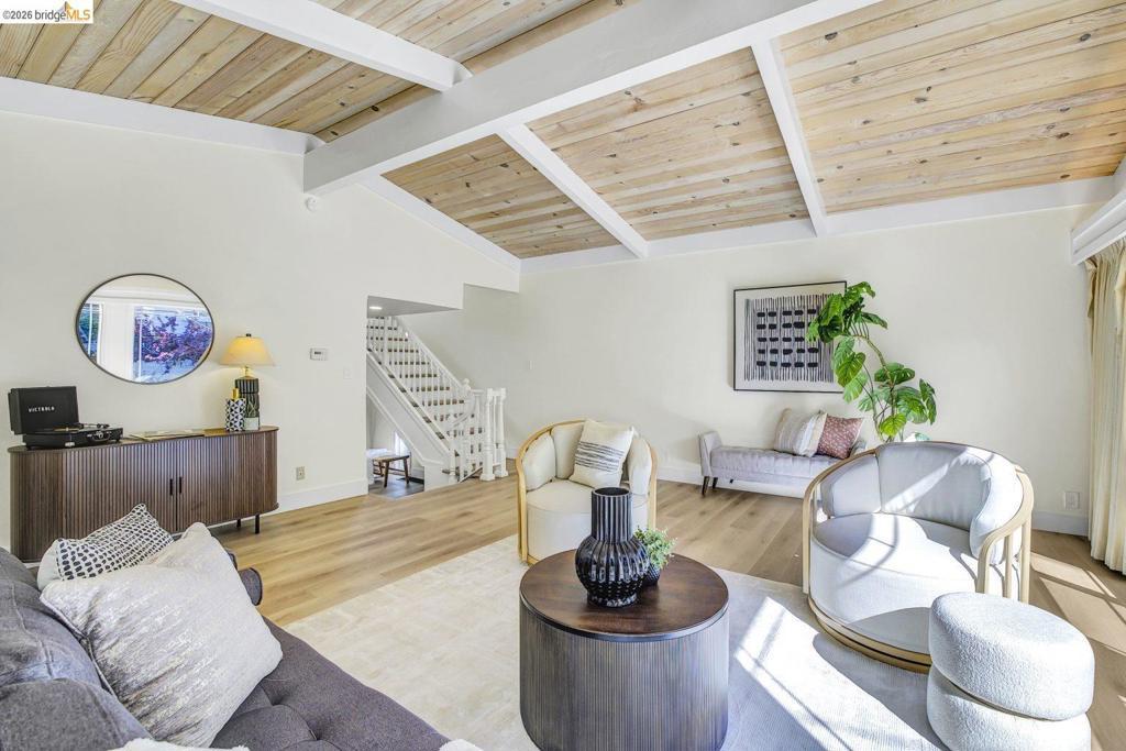 Photo of Listing #41129332