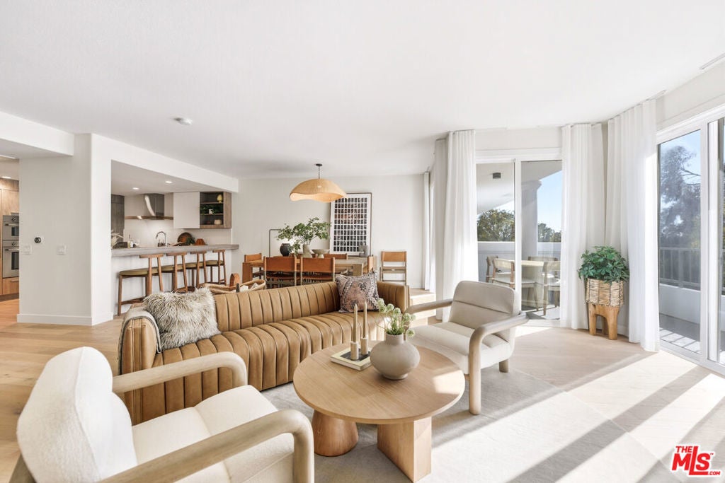 Photo of Listing #26672623