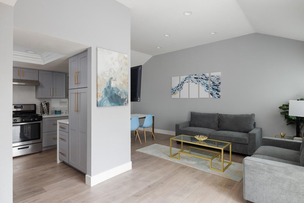 Photo of Listing #219145694DA