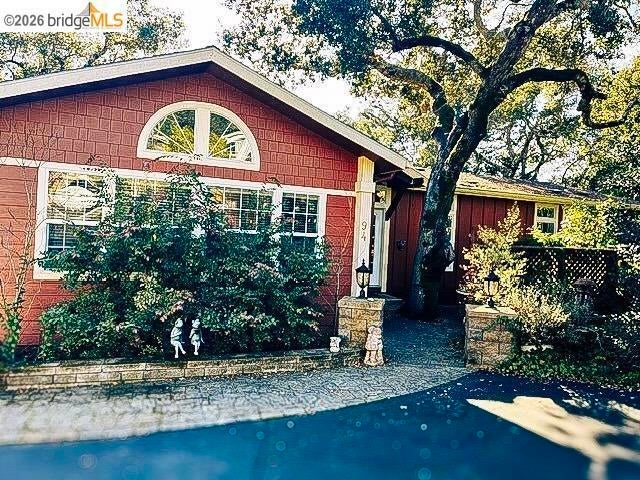 Photo of Listing #41129357