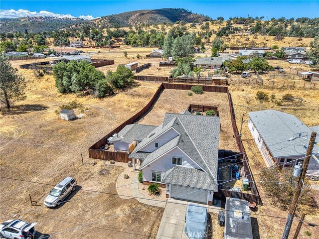 2920 Meadow Creek Road, Clearlake Oaks