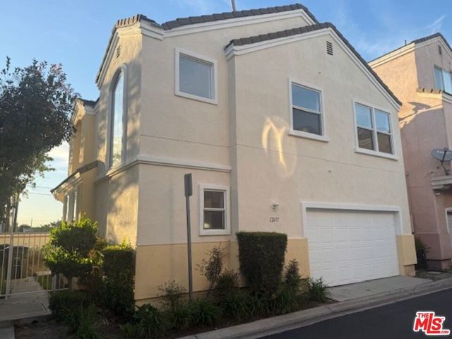 12671 Antigua Court, Lynwood