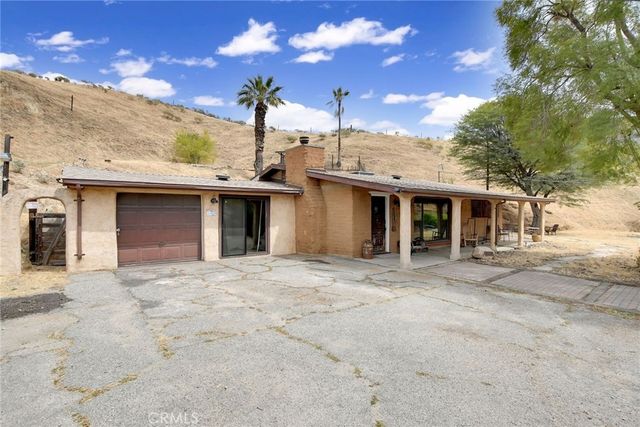 7530 Reche Canyon, Colton