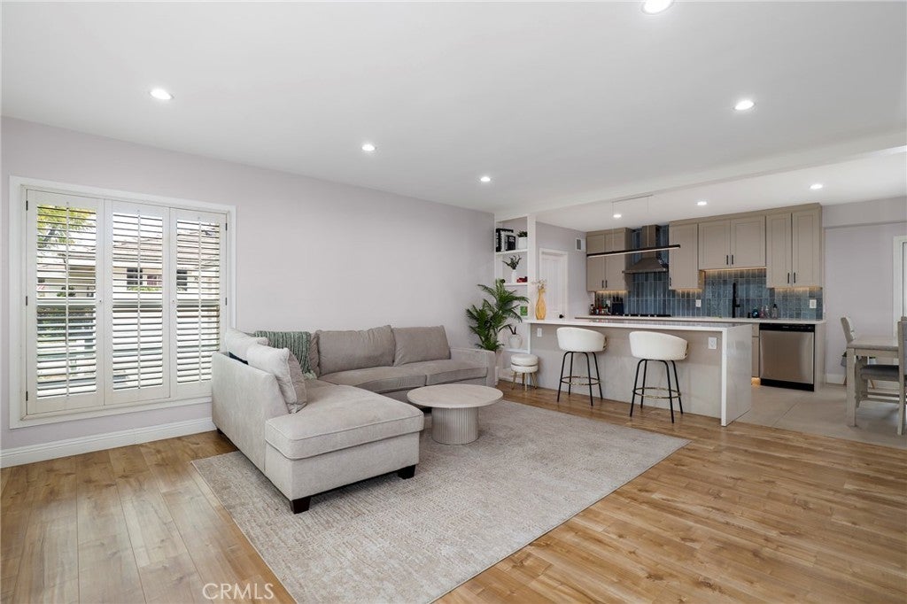 Photo of Listing #BB26066837