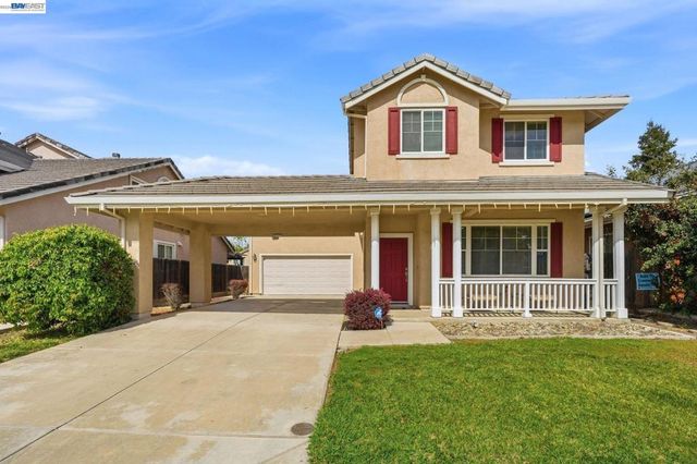 1339 Cherry Blossom, Tracy