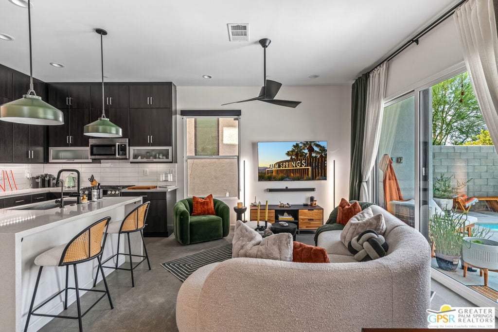 Photo of Listing #26668095PS