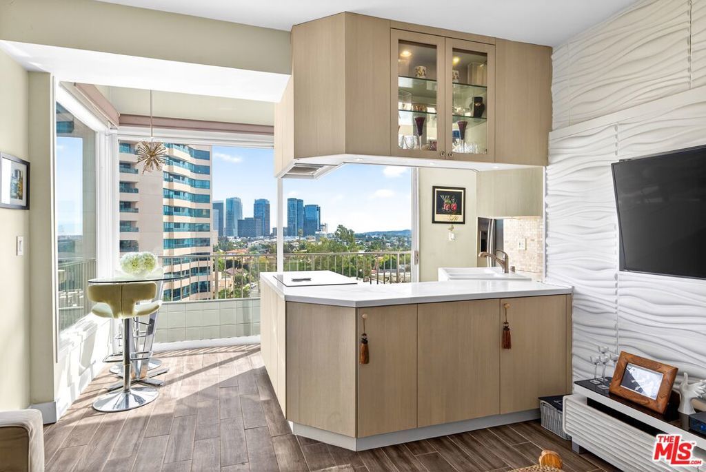 Photo of Listing #26672259