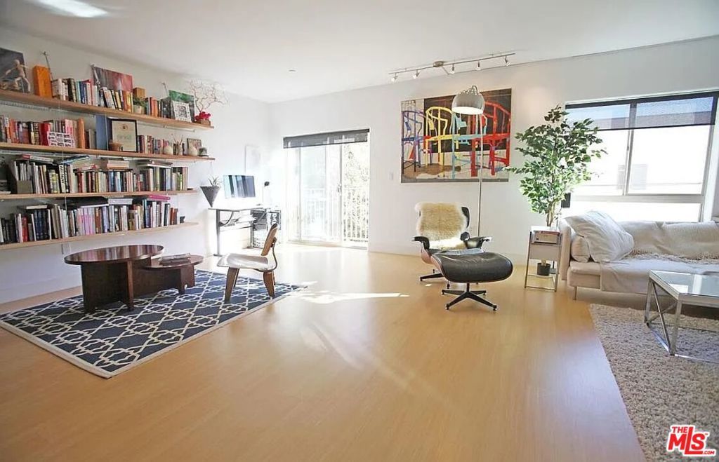 Photo of Listing #26671433