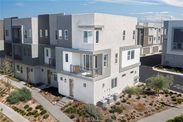 26857 Laurel Mountain Loop, Valencia