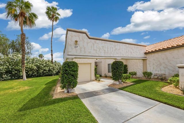 157 Falls Court, Palm Desert