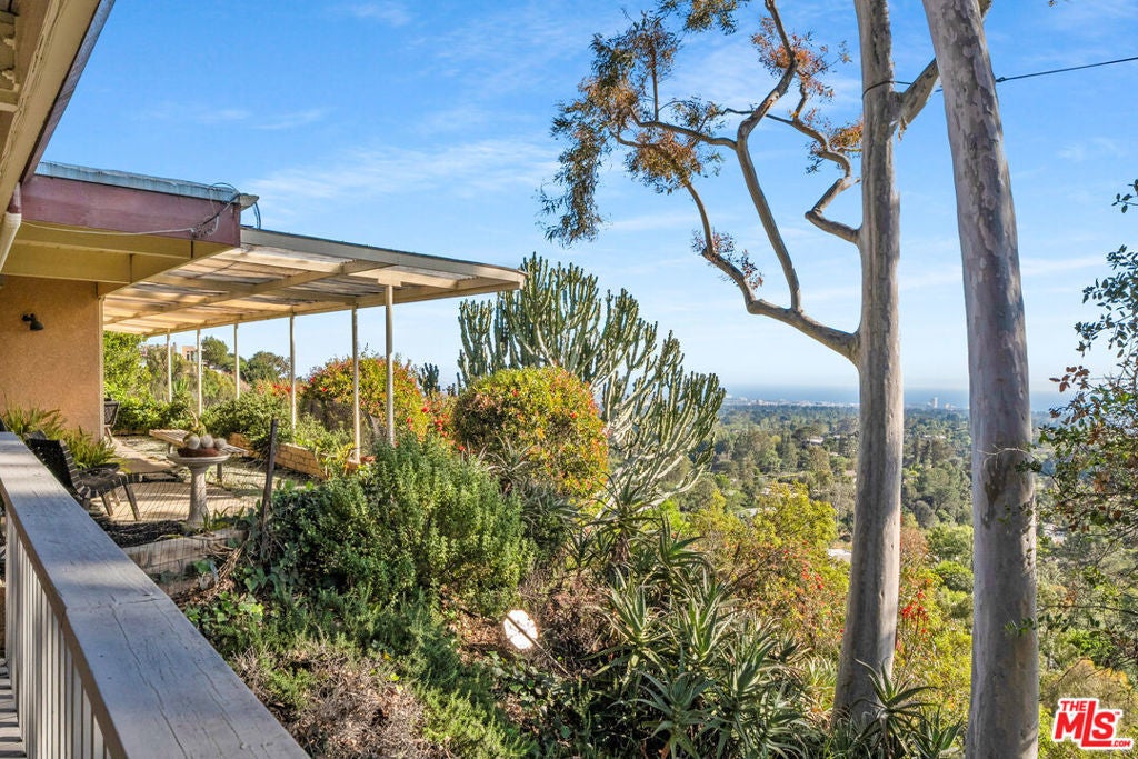 Photo of Listing #26671851