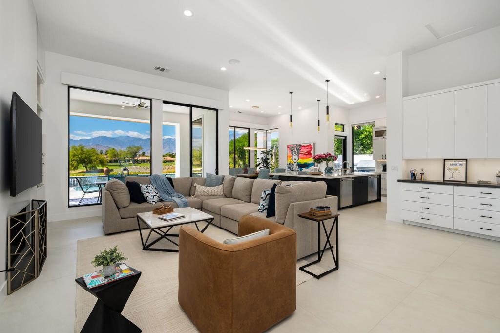 Photo of Listing #219145753DA