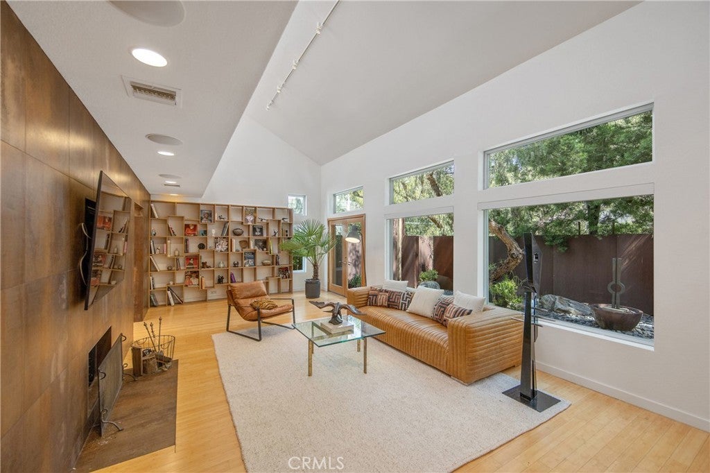 Photo of Listing #SR26070483