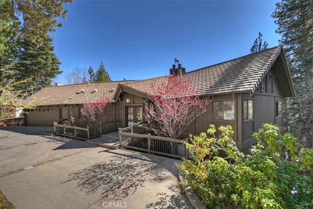 299 Riviera, Lake Arrowhead