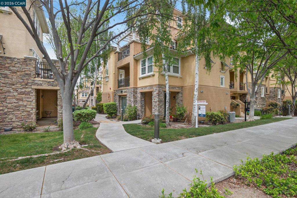 Photo of Listing #41129497