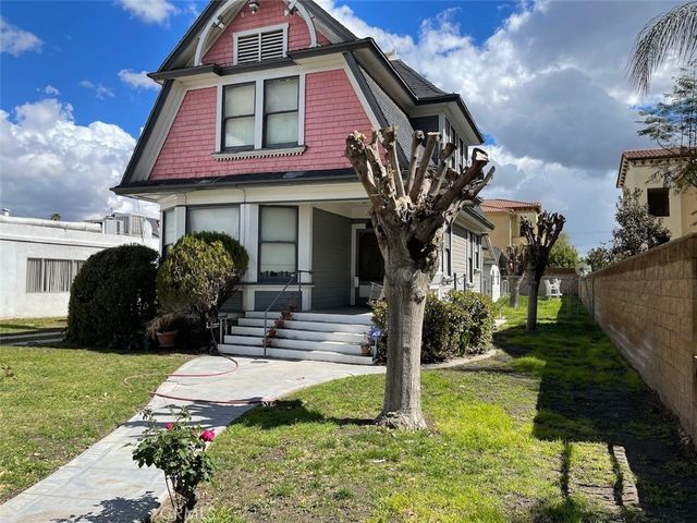 572 N La Cadena, Colton