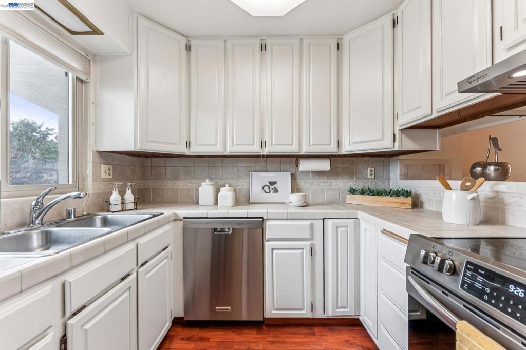 Photo of Listing #41129517