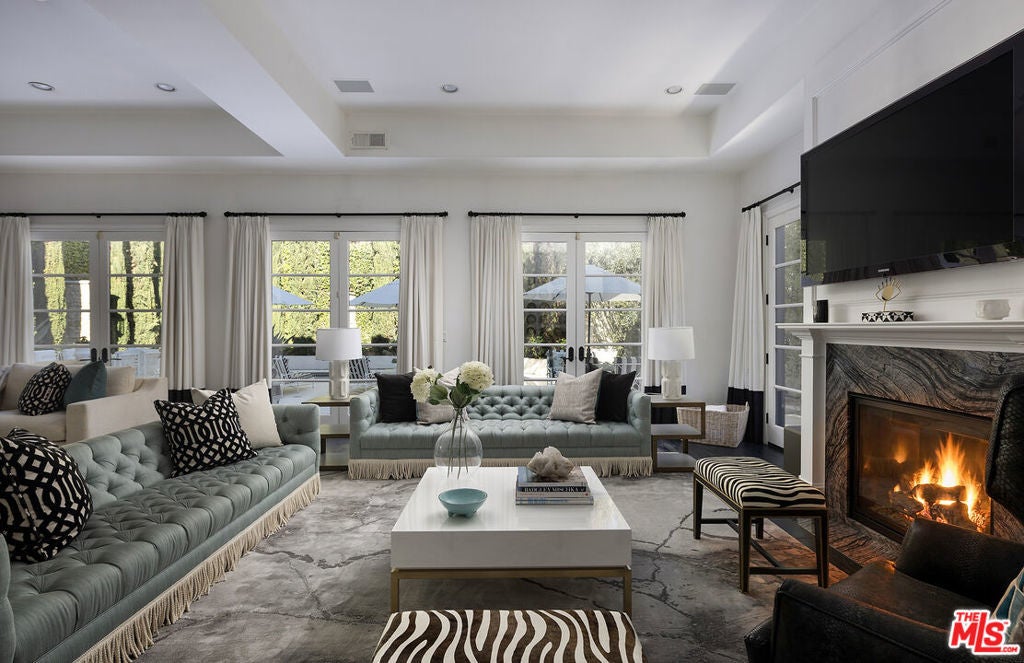 Photo of Listing #26669373