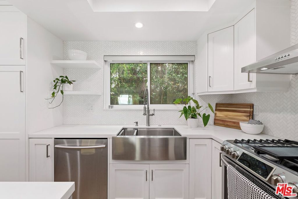 Photo of Listing #26672411