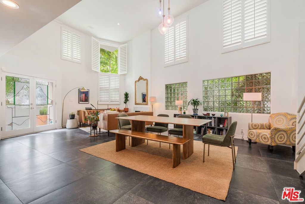 Photo of Listing #26671949