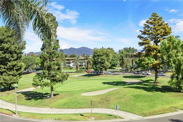 2386 Via Mariposa W # 2b, Laguna Woods