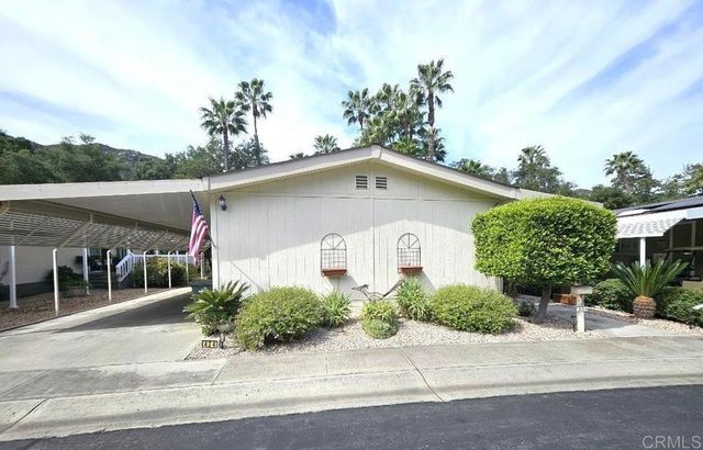 8975 Lawrence Welk Drive # 424, Escondido