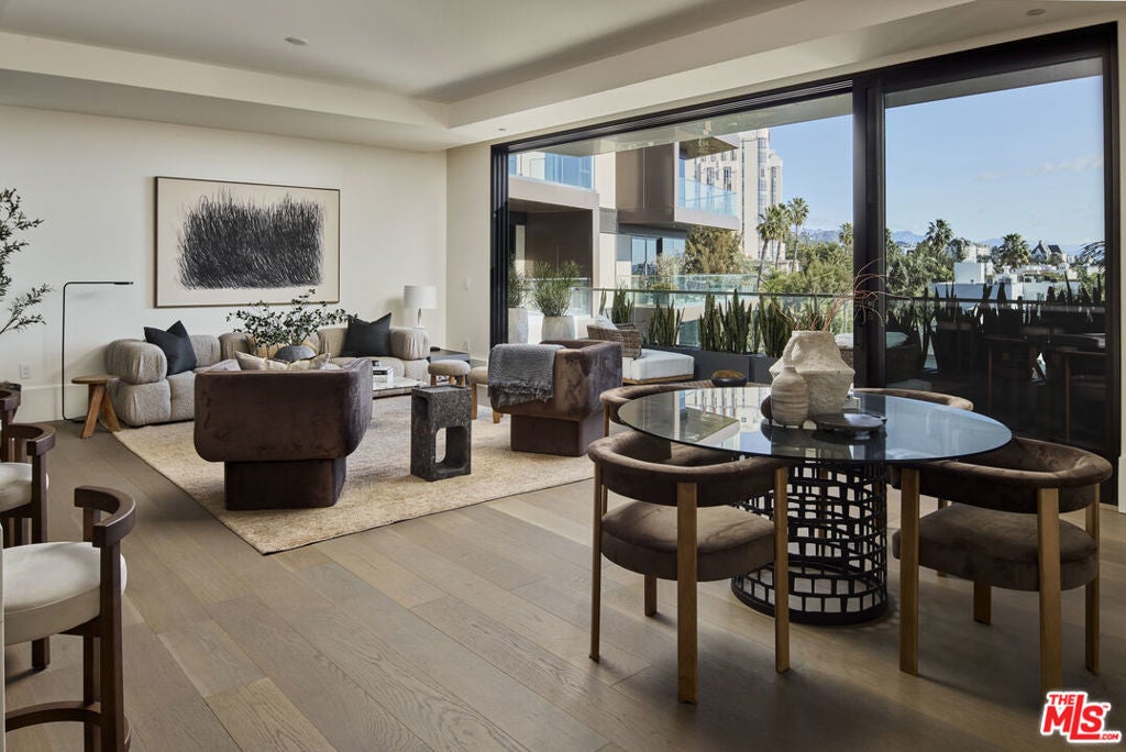 Photo of Listing #26671239