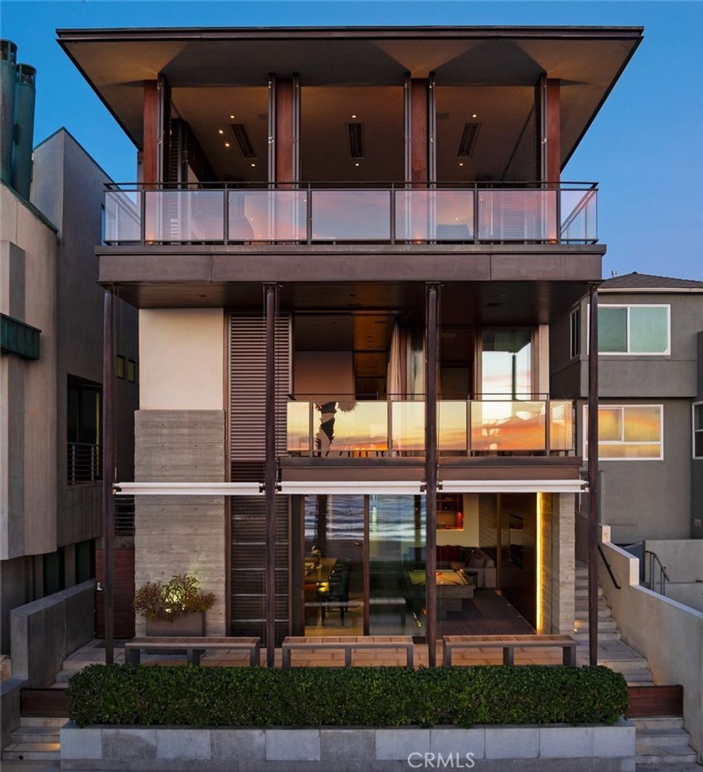 3216 The Strand, Manhattan Beach