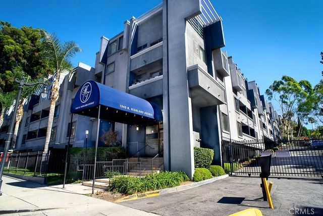 1940 N Highland, Los Angeles