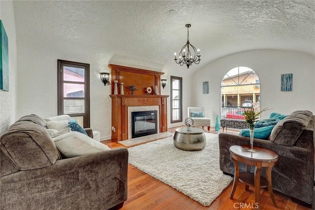 5723 Ensign, North Hollywood