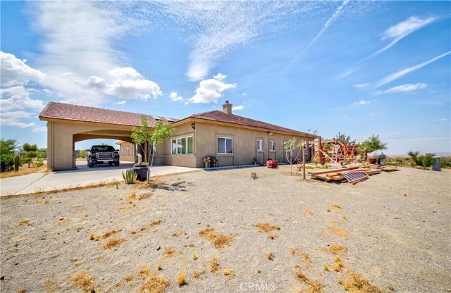 3789 Luna Road, Phelan