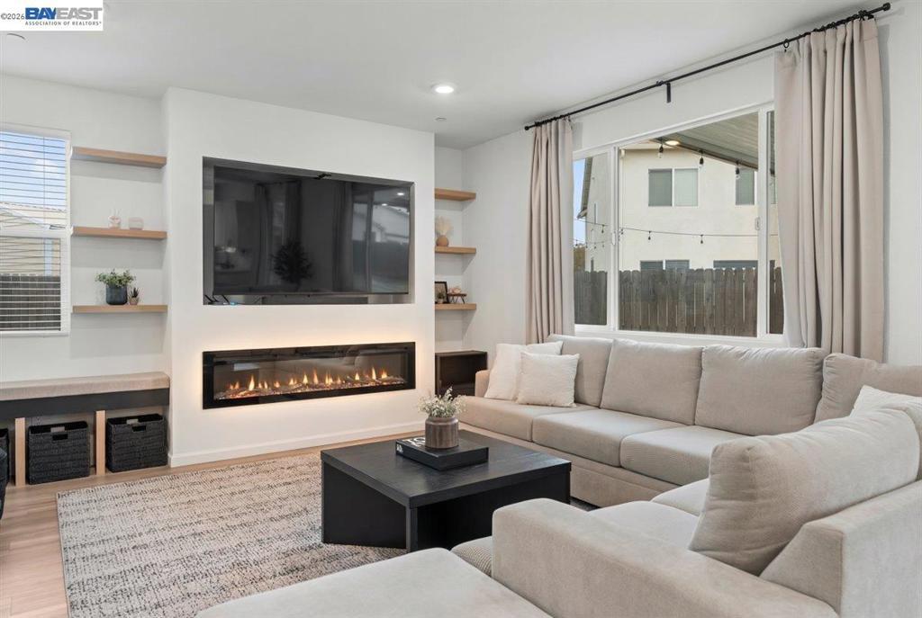 Photo of Listing #41129679